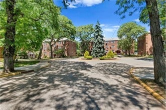 Building Photo - 1497 Terrace Cir