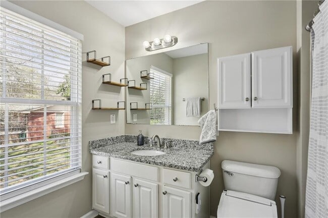 Building Photo - 2495 Ivey Crest Cir