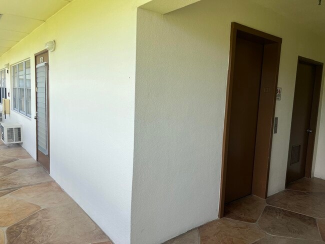 Building Photo - 36 Mansfield A