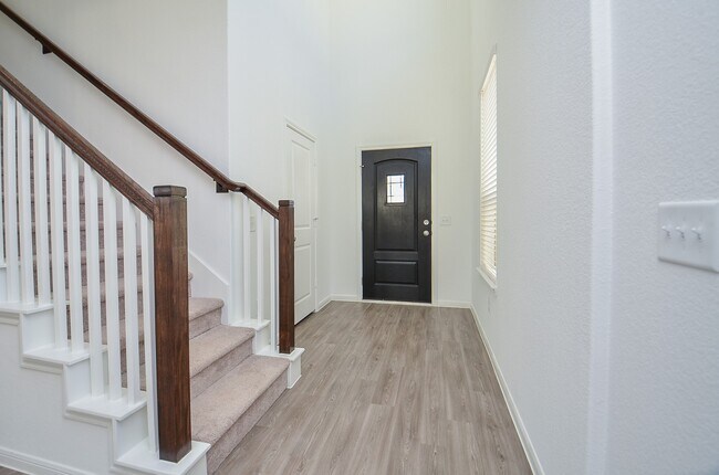 Building Photo - 1004 Laguna Cv Dr