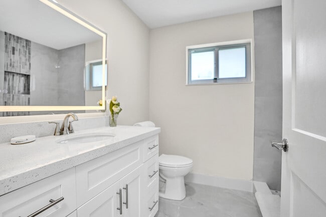 Building Photo - 2881 NW 98th Way