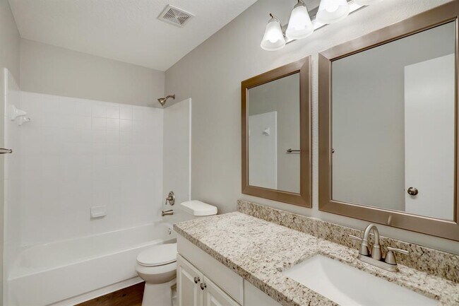 Building Photo - 5014 Mabry Stream Ct