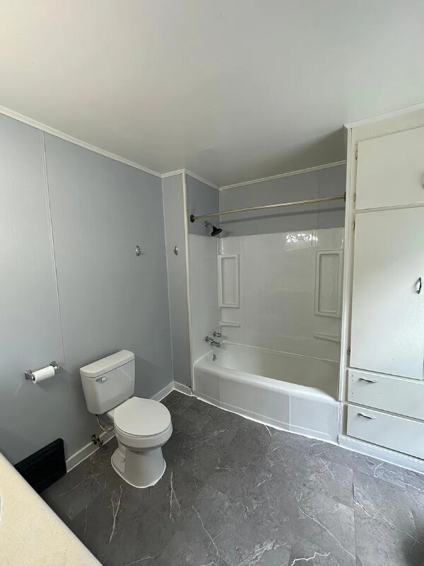 Building Photo - 742 E Stockbridge Ave