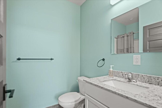 Building Photo - 127 W Evans St