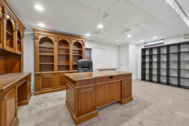 Building Photo - 2158 Countryside Cir