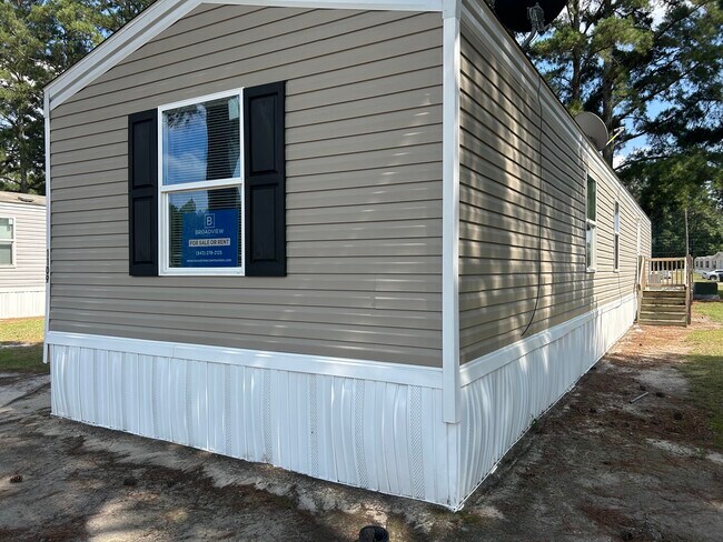 Building Photo - 1109 Teneile St