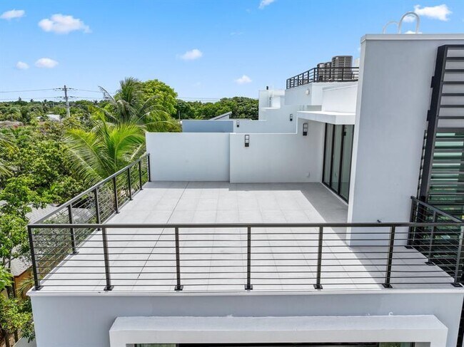 Building Photo - 204 Osceola Park Ln