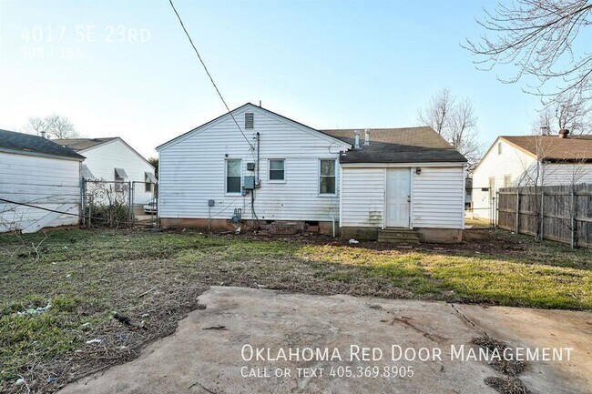 Building Photo - 4017 SE 23rd St
