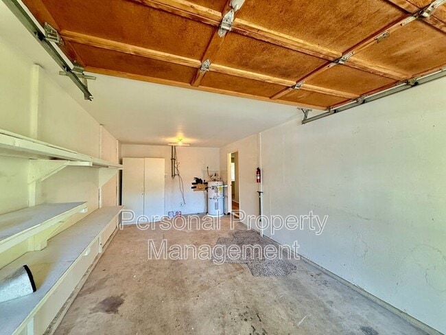Building Photo - 13715 SE 20th Cir