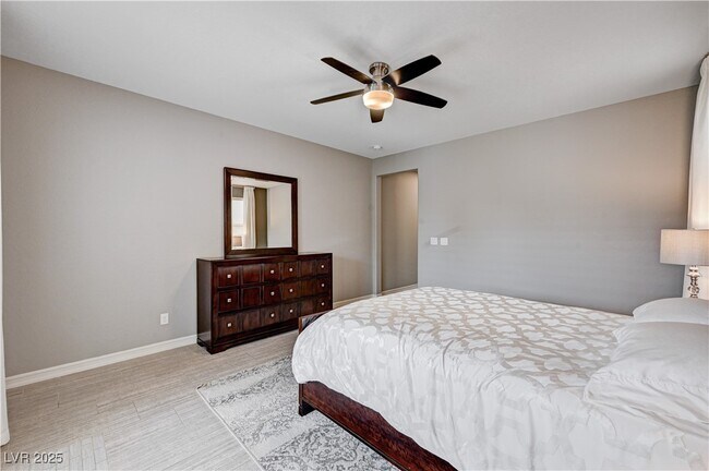 Building Photo - 10730 Cowlite Ave