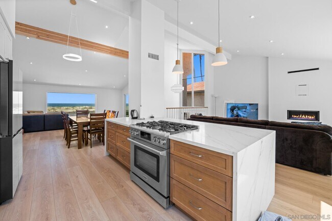 Building Photo - 92 Trinidad Bend