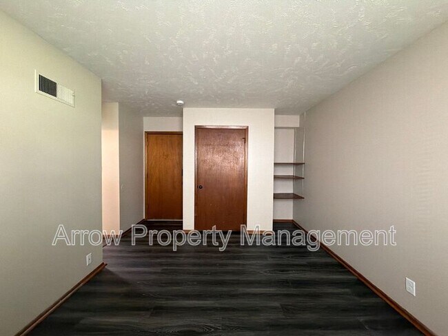 Building Photo - 1410 F St