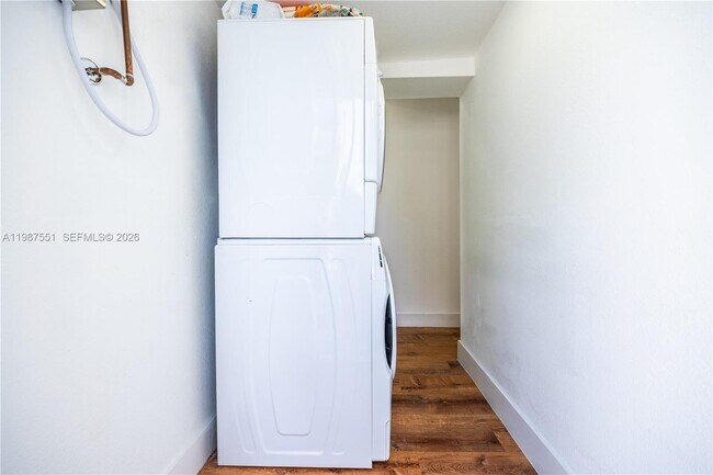 Building Photo - 10050 SW 171st St