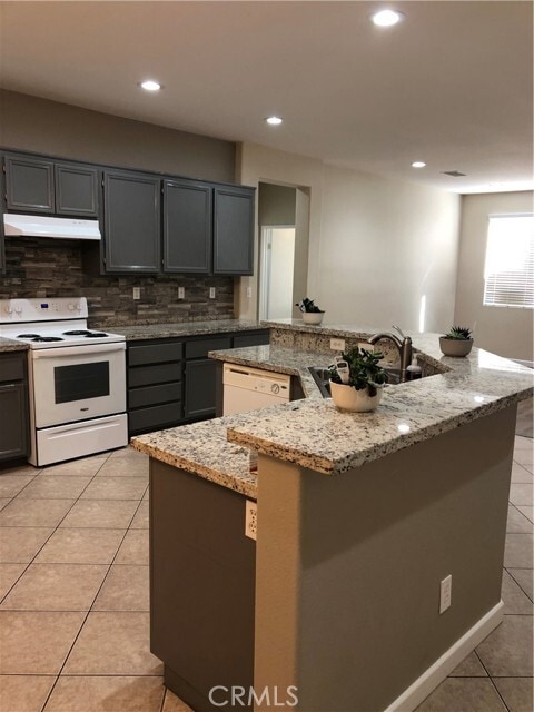 Building Photo - 12941 Rising Moon Way