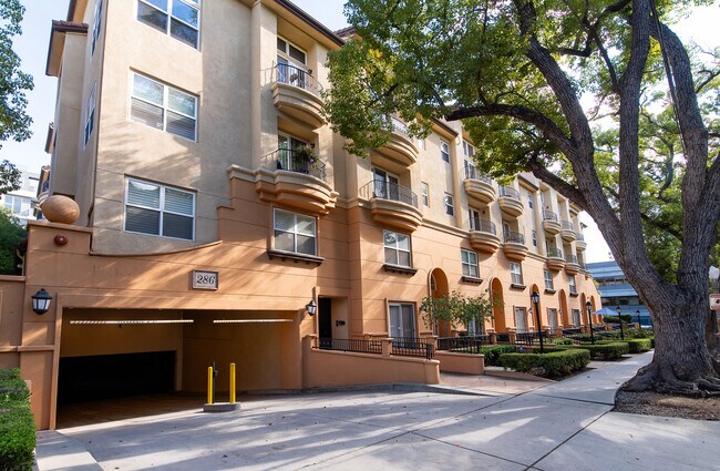 Building Photo - 282 N Madison Ave