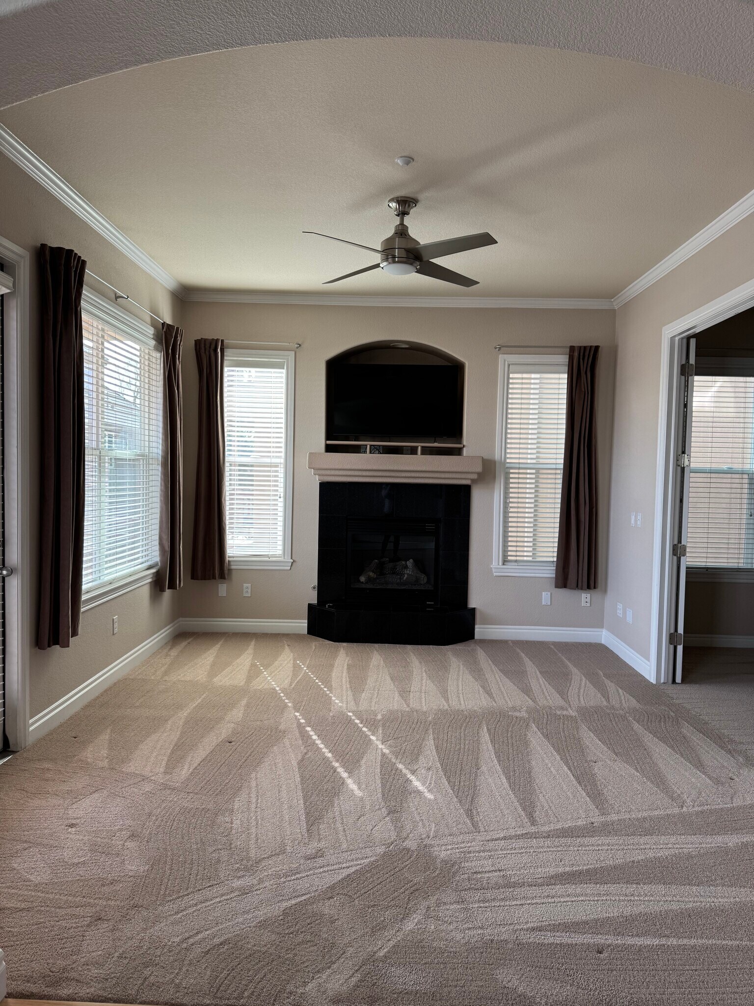 Building Photo - 40 Madison St