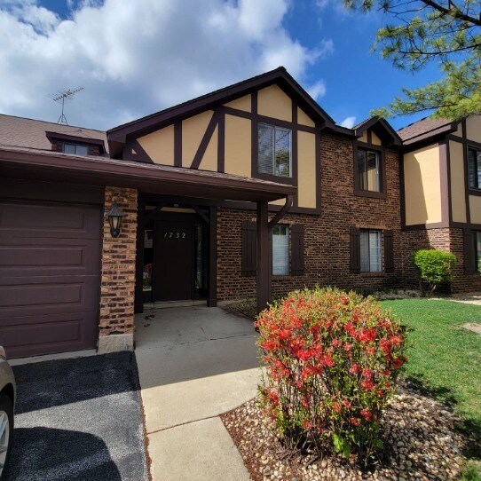 Primary Photo - 1732 Harrow Ct