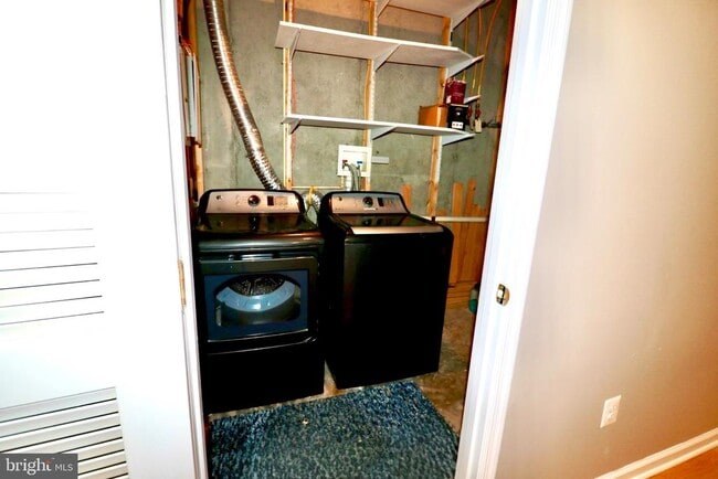 Building Photo - 25323 Damascus Park Terrace