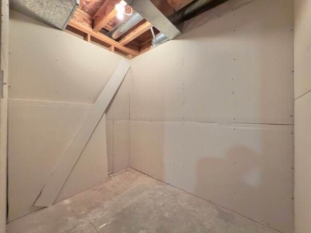 Building Photo - 15418 E 24th Ave