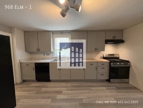 Building Photo - 968 Elm-1