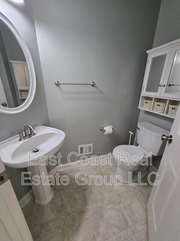 Building Photo - 5131 Charlington Ct