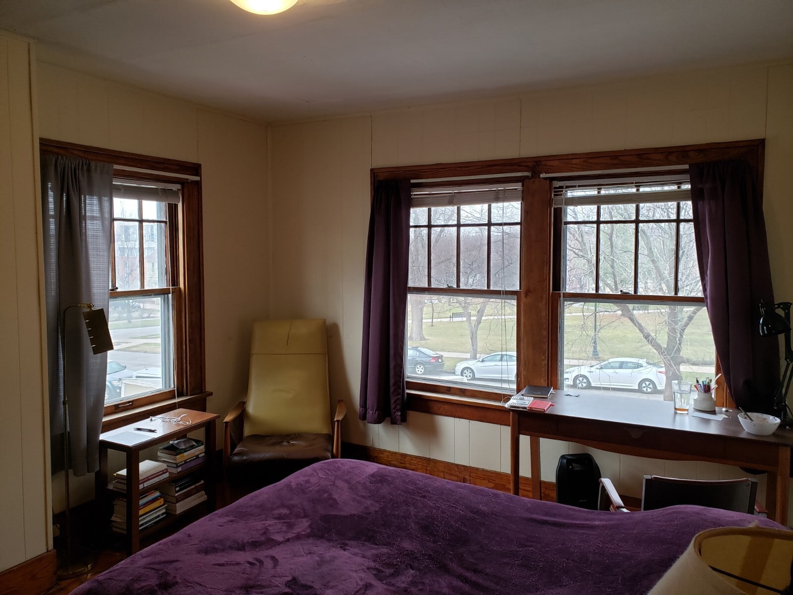 Building Photo - 613 E College St