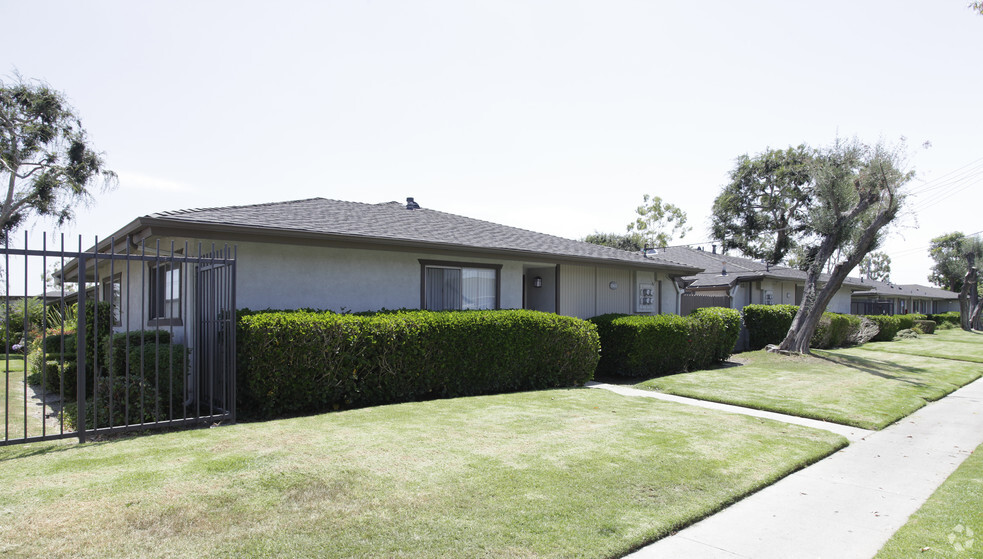 Primary Photo - Arbor Glen Apartment Homes