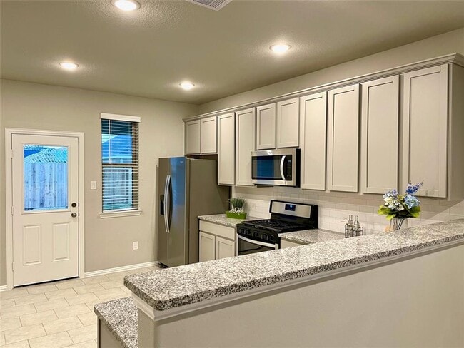 Building Photo - 31326 Spotted Saddle Hollow