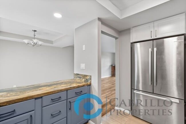 Building Photo - 4024 Crystal Dawn Ln