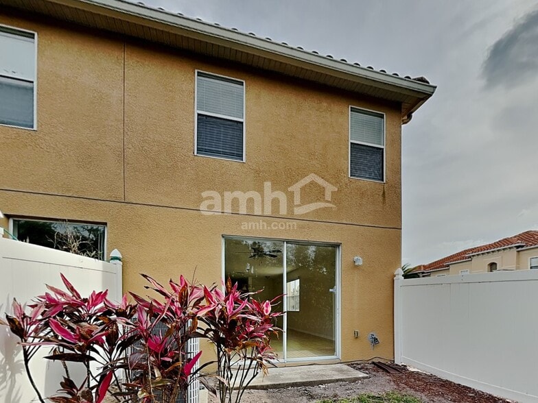 Building Photo - 5500 Paradise Cay Cir