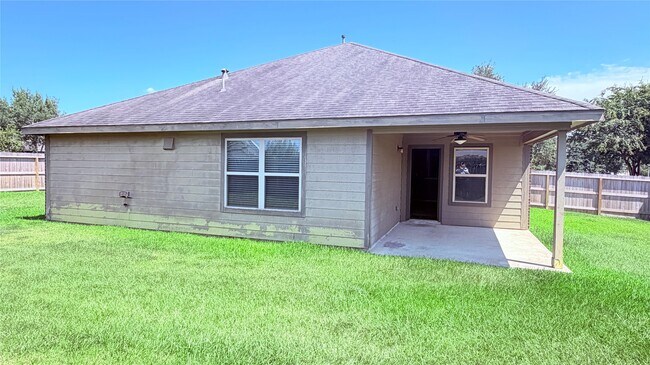 Building Photo - 16627 Fiesta Rose Ct