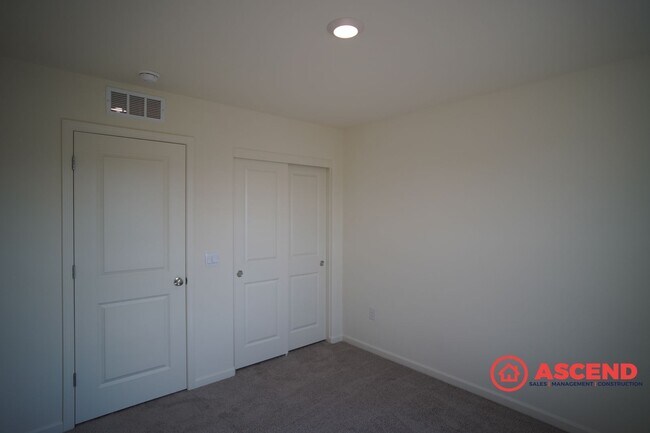 Building Photo - Newly-Built Home Near Mira Monte Highschool!