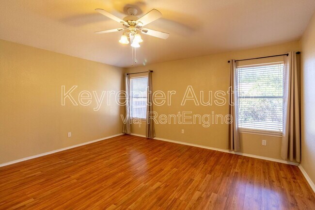 Building Photo - 2557 Vernell Way