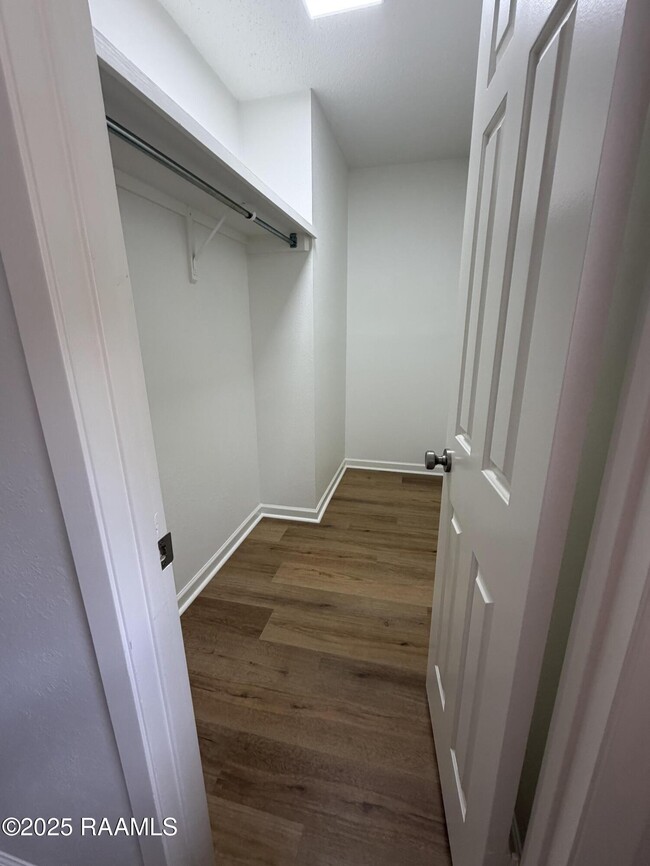 Building Photo - 110 W Bayou Pkwy