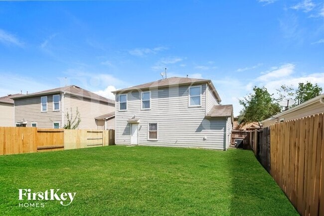 Building Photo - 923 Grand Plains Dr