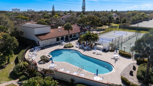 Building Photo - 2001 Parkside Pl