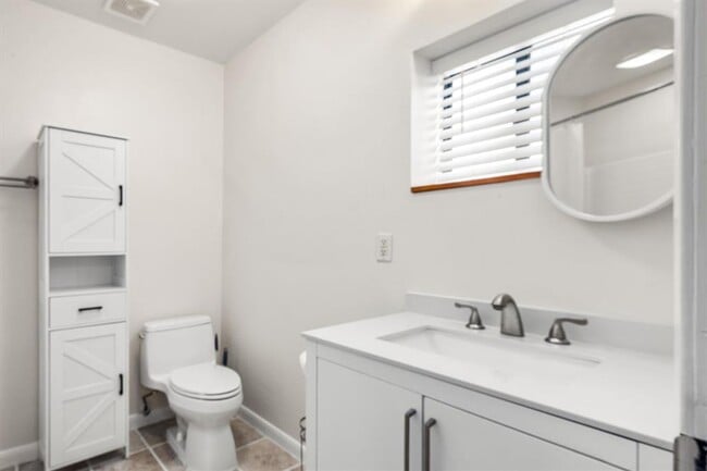 Building Photo - 3515 Avenue R