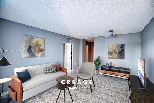 Primary Photo - 400 Kings Point Dr