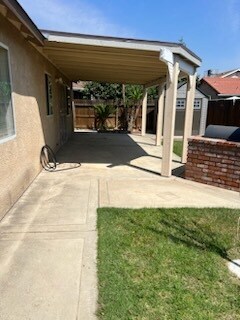 Building Photo - 1340 N Sandau Ave