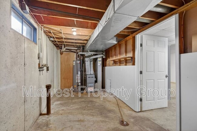 Building Photo - 1156 Cove Ln