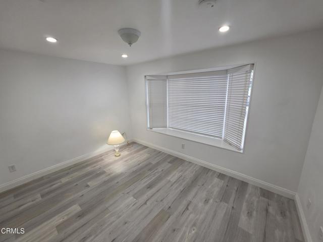Building Photo - 3154 Del Vina St
