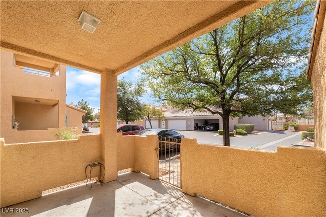 Building Photo - 3600 Pierida St