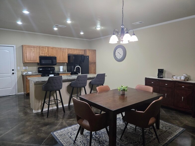 Building Photo - 6318 Nancy Ellen St