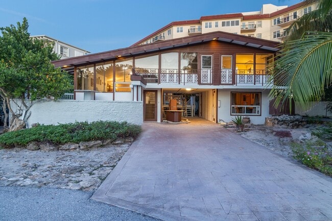 Building Photo - 3490 S Ocean Blvd