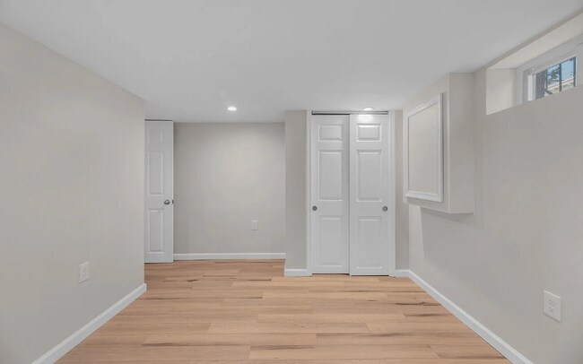 Building Photo - 121 N Patterson Park Ave