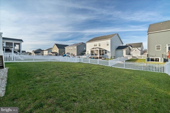 Building Photo - 115 Interlace Wy