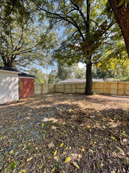 Building Photo - 791 Hanley St