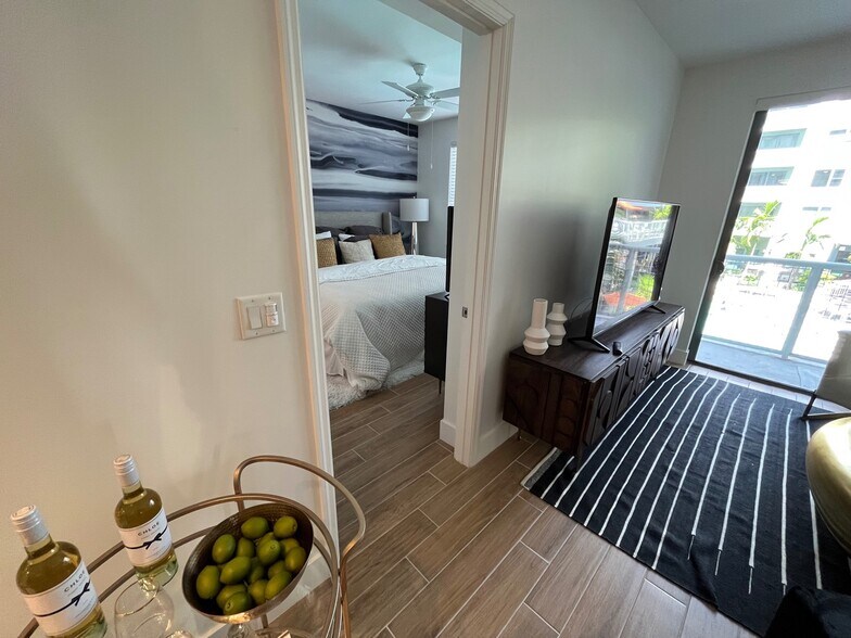 Building Photo - 2523 NE 183rd St