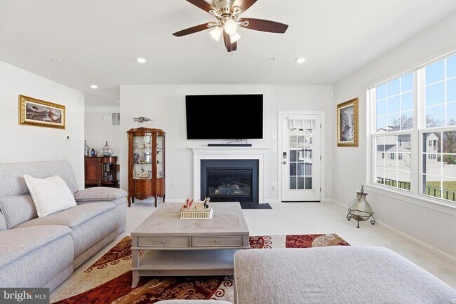 Building Photo - 6702 Savannah Dr
