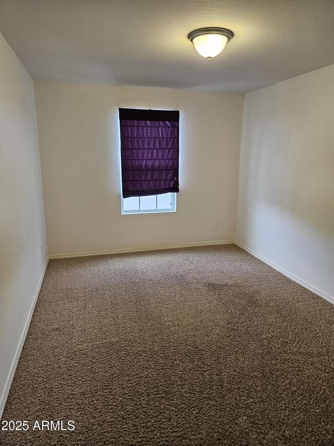 Building Photo - 3425 E Wayland Dr